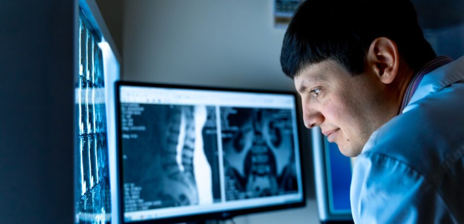 How Teleradiology Staffing Impacts Turnaround Time, Patient Throughput, and Radiology Department Performance